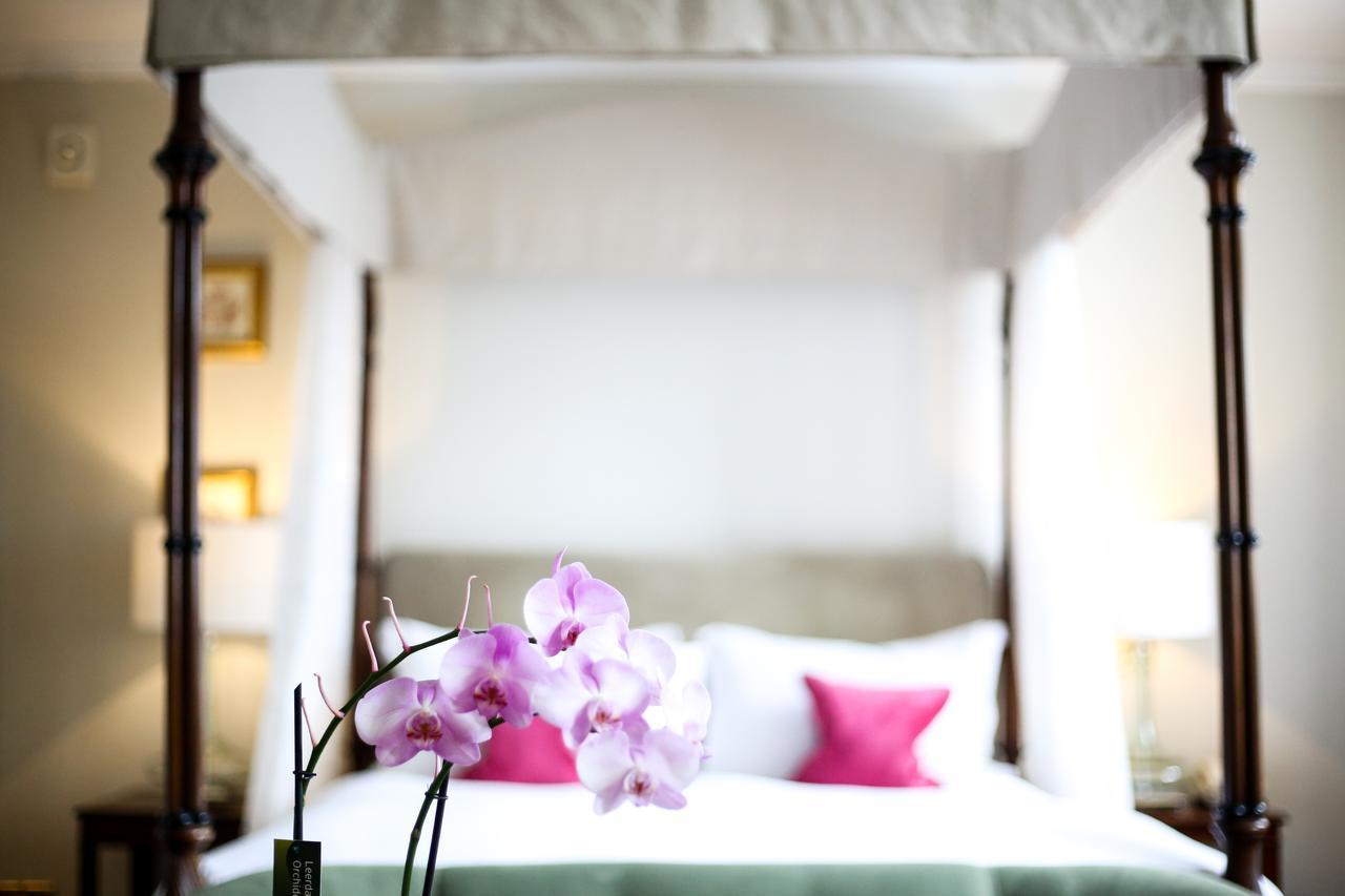 Cuckfield Ockenden Manor Hotel & Spa מראה חיצוני תמונה